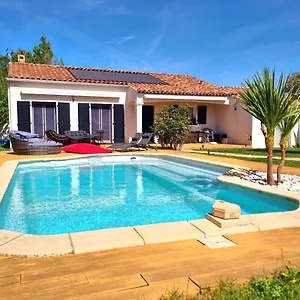 https://belle-maison-familiale-au-calme-dans-une-impasse.fr-provencehotel.com